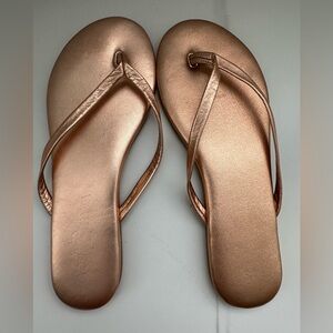 Yosi Samra Rose Gold Flip Flops Size 7